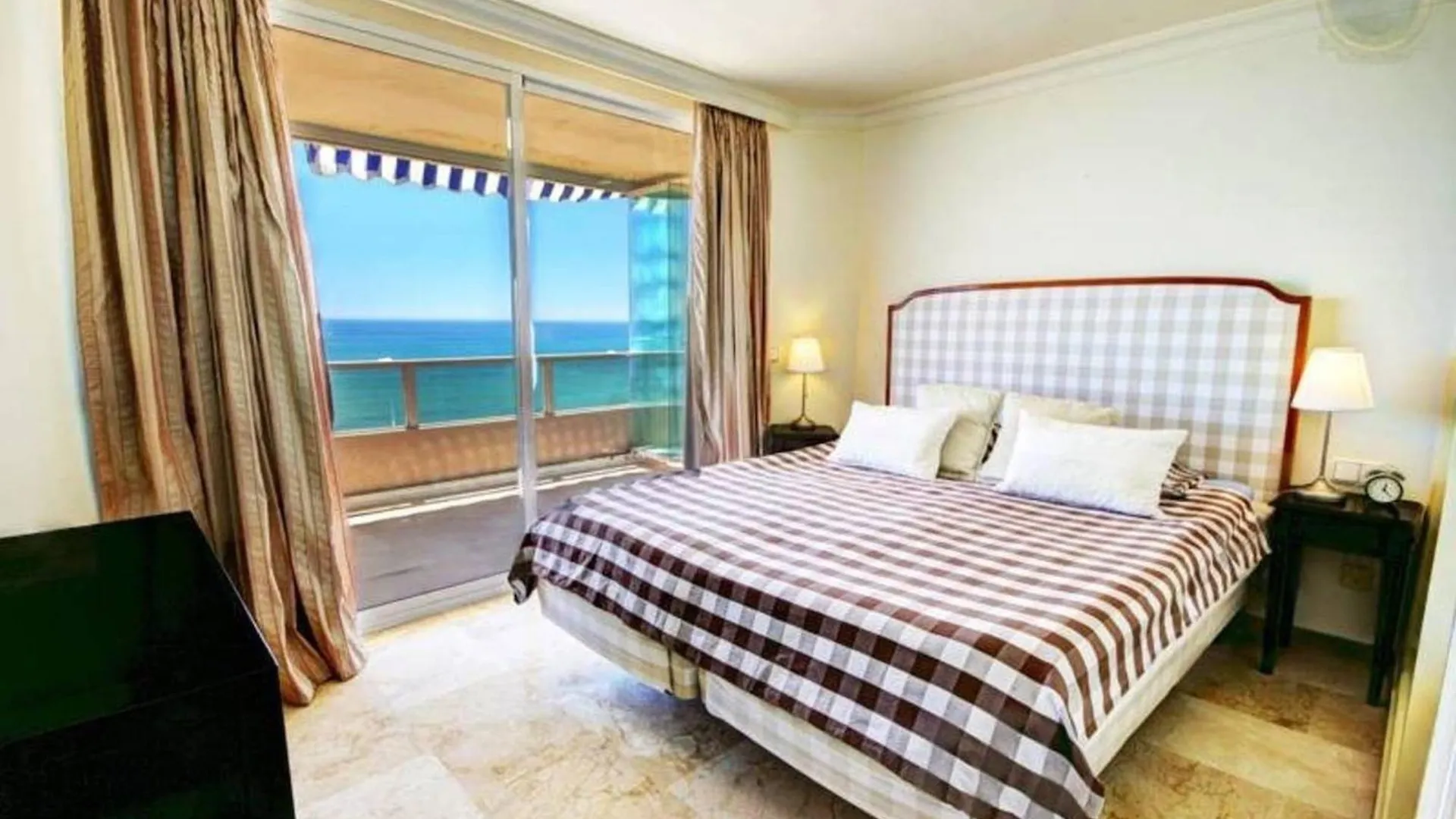 Luxury Suite Penthouse 4 Bedrooms Facing The Sea Torremolinos